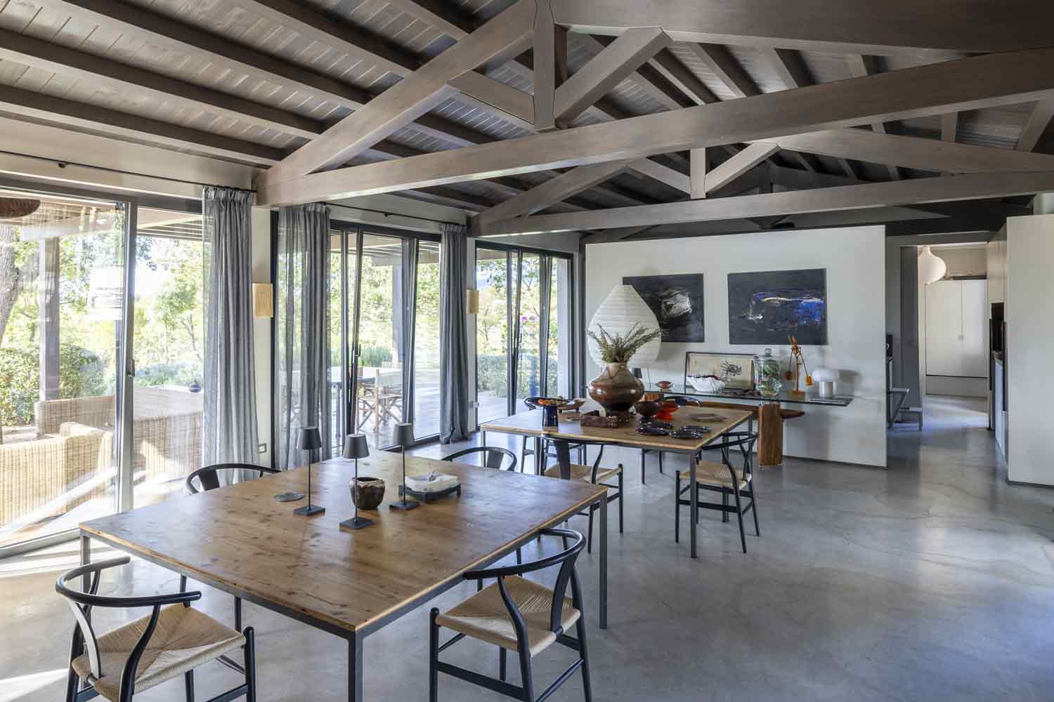 Interno-di-una-casa-prefabbricata-in-legno